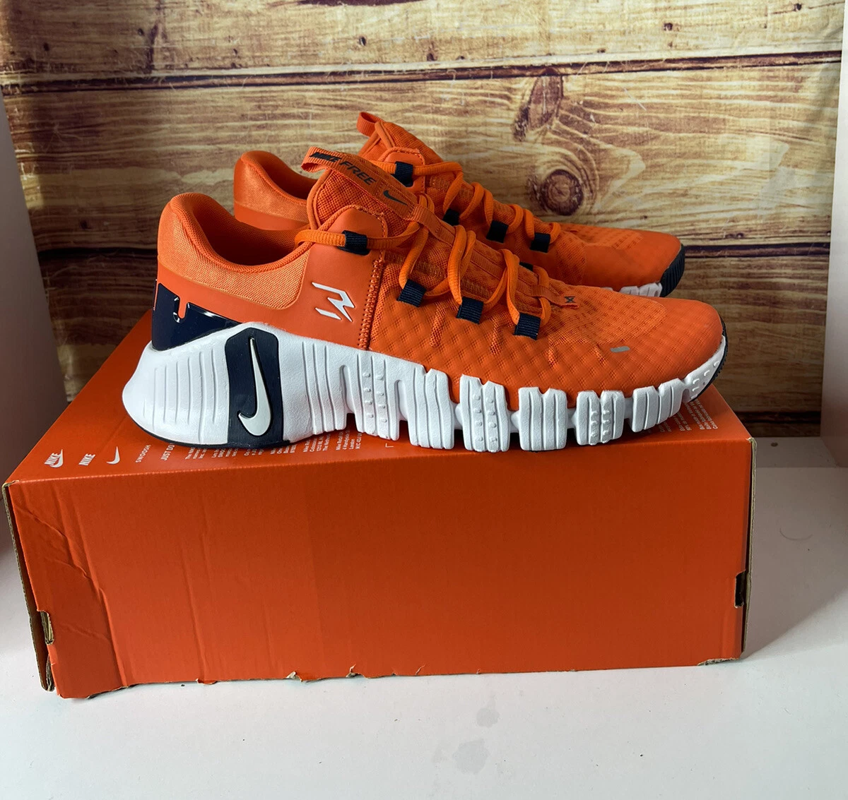 womens nike juvenate trainers