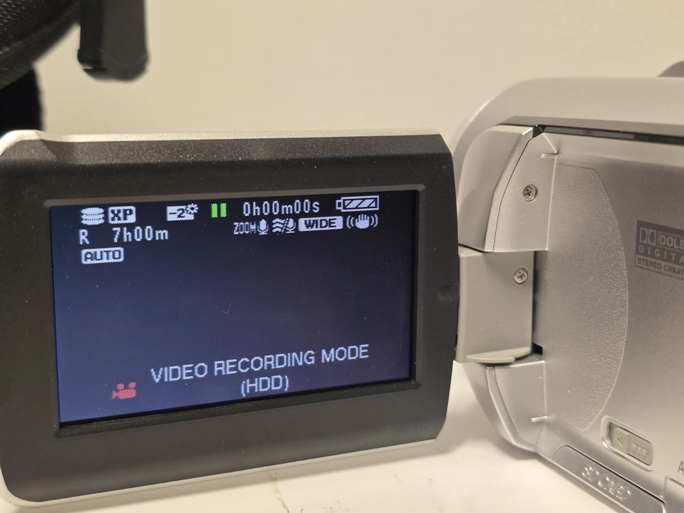  Panasonic SDR-H18 Hard Disk Camcorder  Battery And charger TESTED See Pics - Image 2 of 4