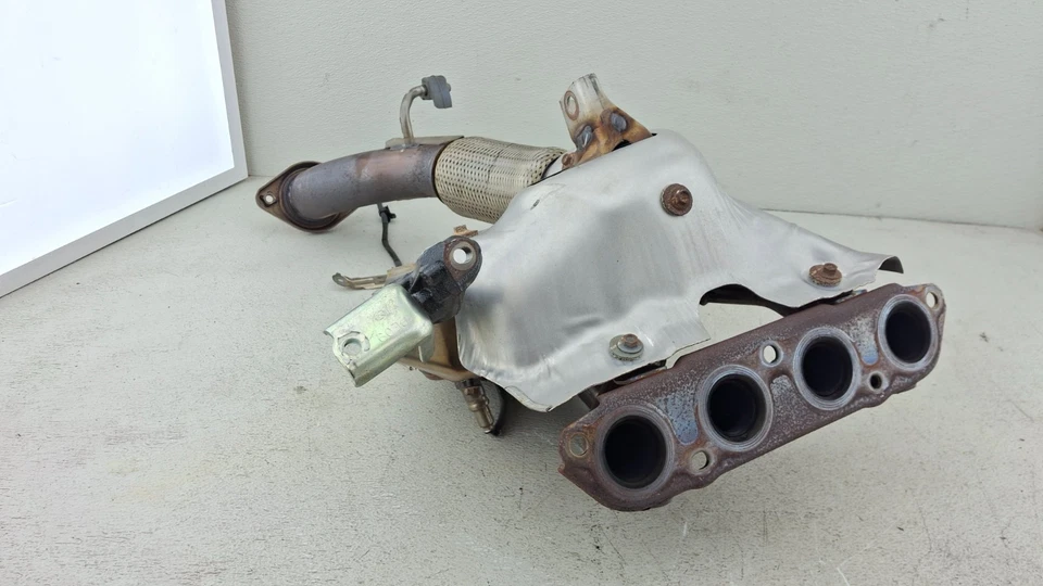 Colector de escape Mazda 6 Touring 2021 2,5 L OEM Foto 2 de 4