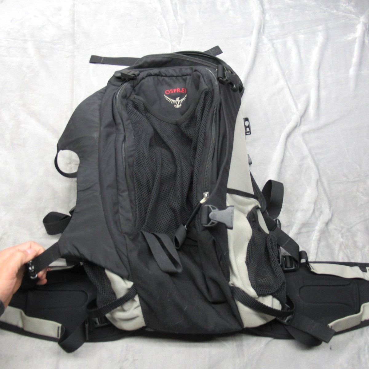Osprey Eclipse 26L +5 Backpack Large Hiking Camping Travel Daypack Black Grey Osprey Eclipse 26L +5 Backpack Large Hiking Camping Travel Daypack Black Grey
