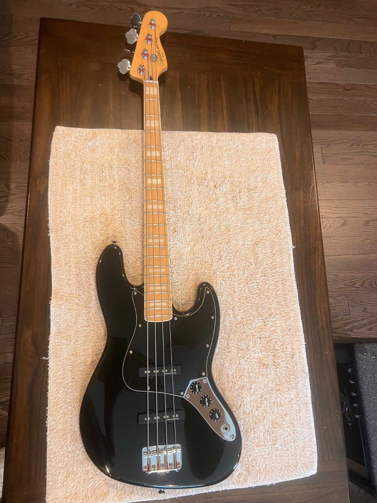 Squire modified Jazz Bass 2010 77 Inspired (Nice)