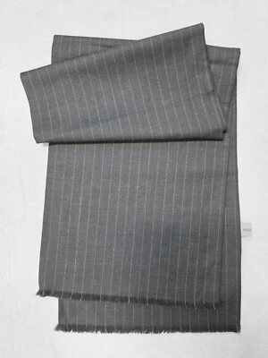 yves st laurent / Schal / Dunkelgrau / 100% Wolle / Neu und ungetragen