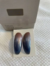 Avon Vintage 1986 Firebird Pierced Earrings - Gradating Pink