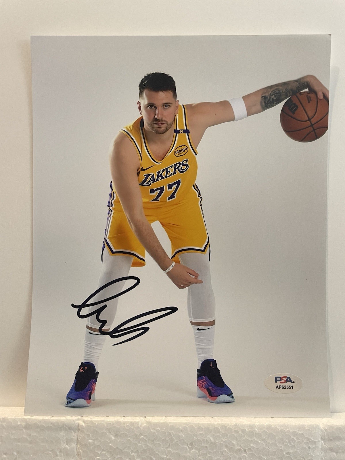 Luka Doncic Signed 8x10 Photo PSA/DNA Autographed LA Los Angeles Lakers Dončić