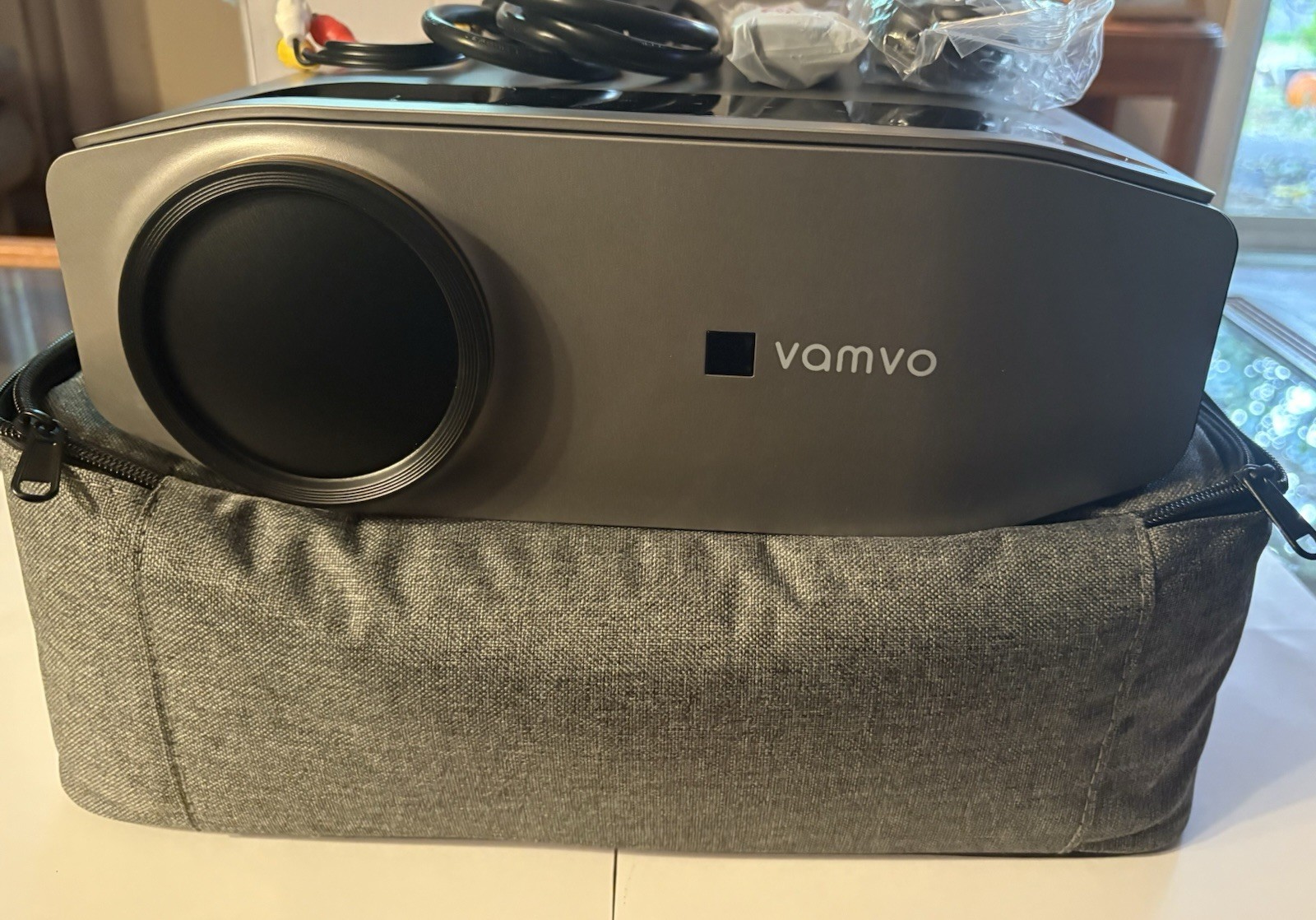 Vamvo Home Theater Projector L6200