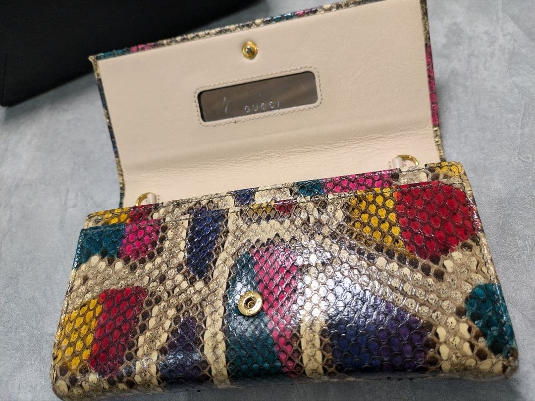 GUCCI python pattern long wallet 2way gold chain - image 3