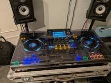 Pioneer DJ XDJ-XZ w/ Swanflight Case & Decksaver (Great Condition)