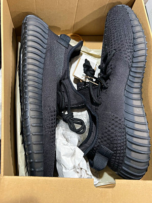 adidas Yeezy Boost 350 V2 Onyx Black HQ4540 Low Top Men's Size 13.5