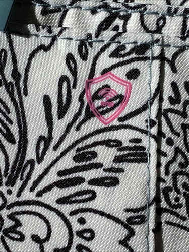 Vera Bradley Pre Owned Quilted Crossbody/Hipster Purse AND wallet Gray White Blk - Picture 19 of 24