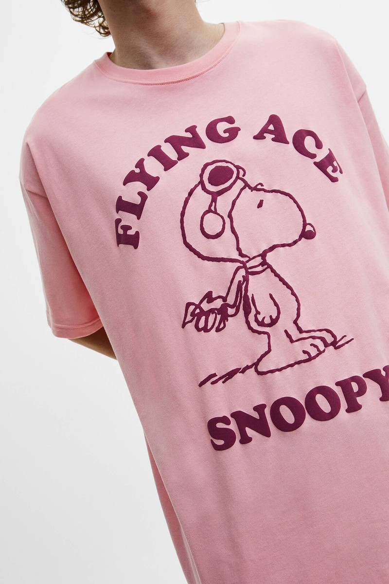 t shirt snoopy pull and bear