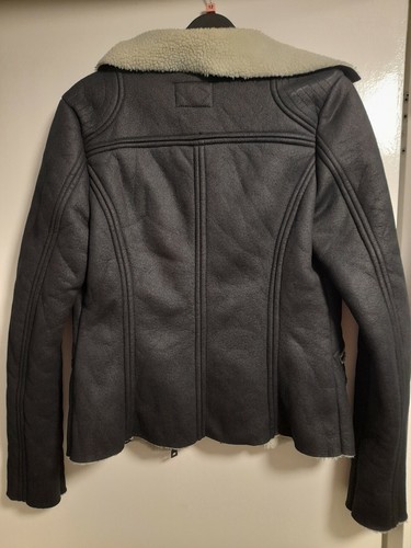 Jacket - Picture 5 of 5