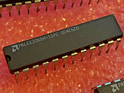 5pc  PALCE20V8H-25PC -EE CMOS 24-Pin Universal Programmable Array Logic  DIP24
