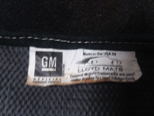 05 Chevy Corvette C6 Lloyd carpet floor mats - Picture 4 of 4