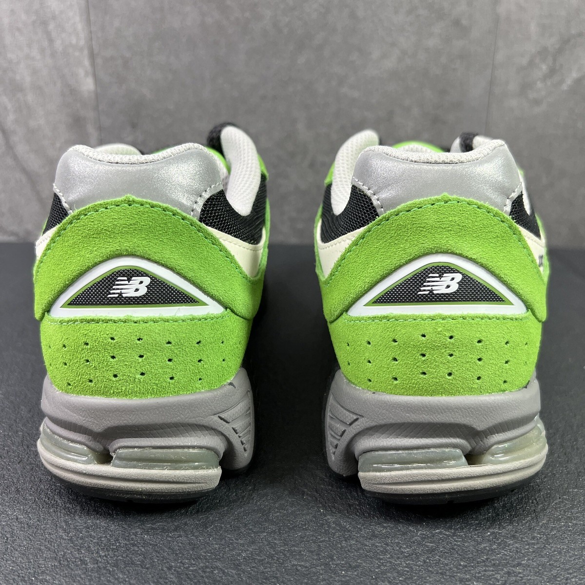 New Balance 2002R Good Vibes Pack 2022 Size 6.5 Mens Green 