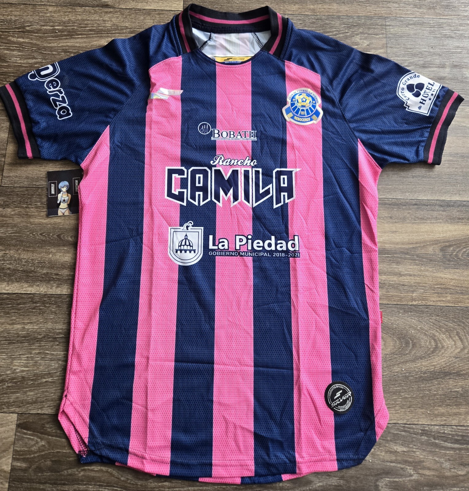 Silver Sport Reboceros La Piedad 21/22 Pink October Futbol Jersey Men Size Small