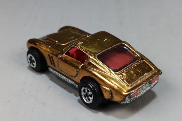 Ferrari Johnny Lightning 1969 personalizado de Topper dorado con interior rojo XLNT Foto 4 de 4