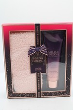 NEW Baylis Harding Wild Fig Pomegranate Foot Lotion Fuzzy Socks Gift Set