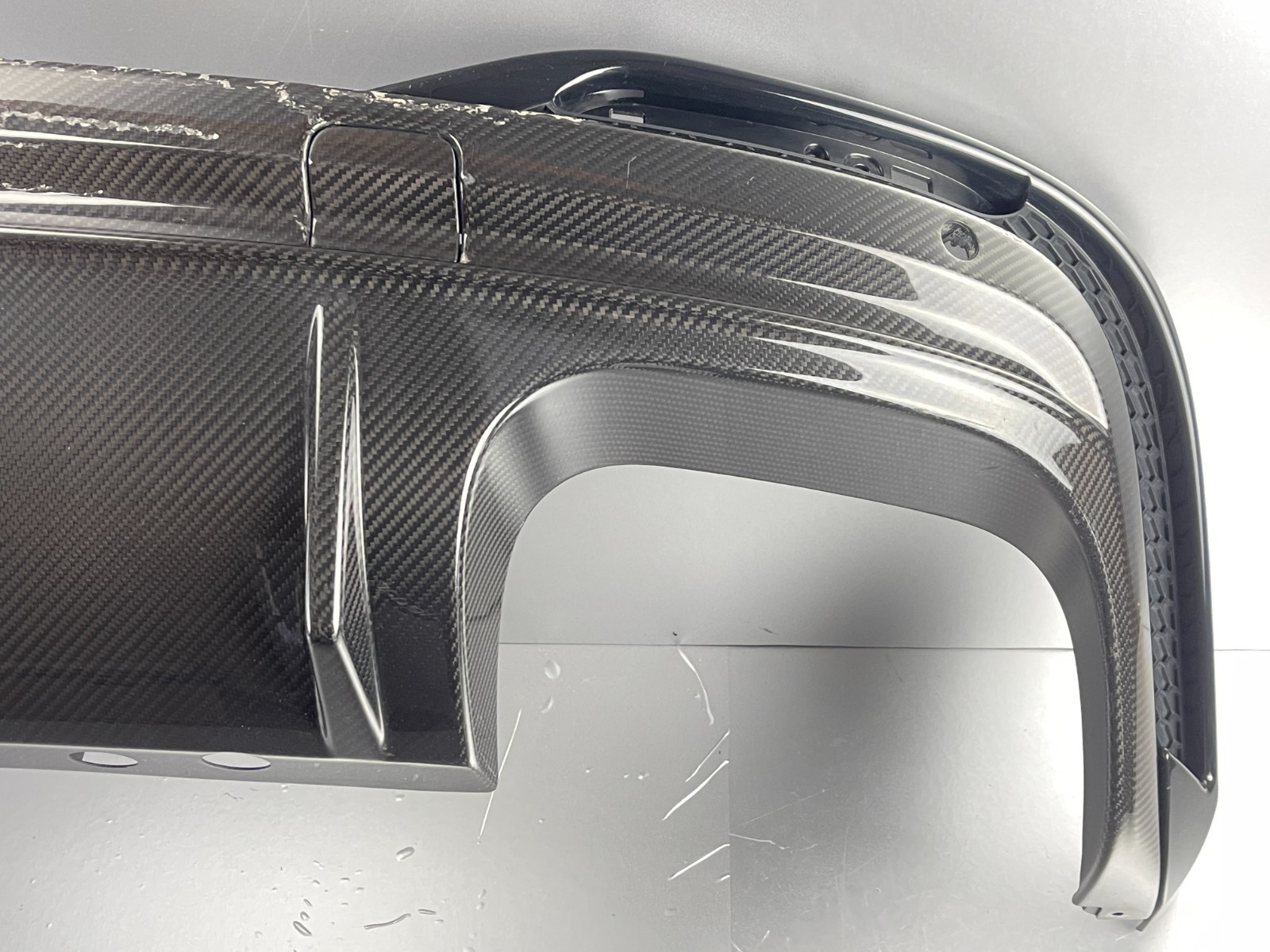 2023-2026 Maserati Grecale Carbon Fiber Rear Bumper Diffuser OEM 6702066220