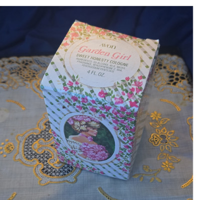 Avon Garden Girl Sweet Honesty Eau de Cologne Spray 4 fl oz Regular Size