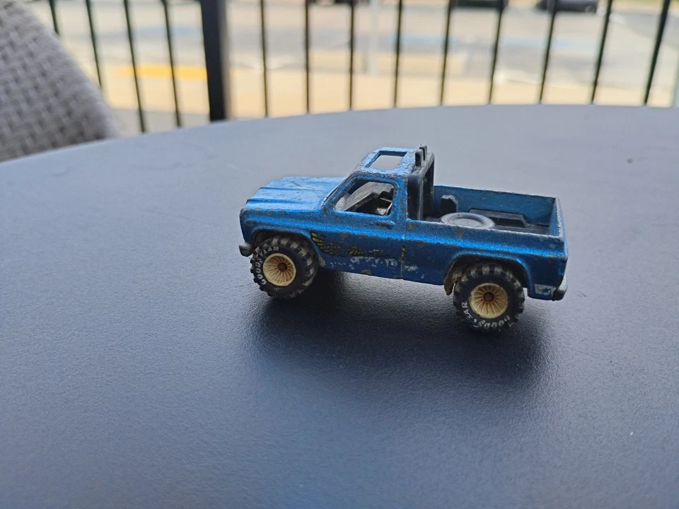 Vintage Hot Wheels 1977 Real Riders Bywayman white hubs Chevy pickup truck Eagle - Image 2 of 4