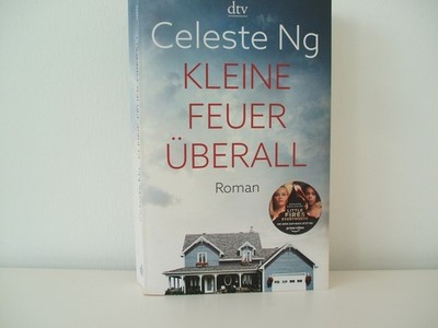 BUCH             ''KLEINE FEUER ÜBERALL''       von Celeste Ng