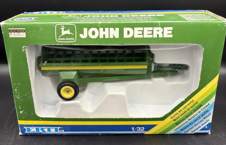 John Deere Ertl 1989 esparcidor lateral fundido a presión con batidores giratorios 1/32 lote de 2 Foto 4 de 4