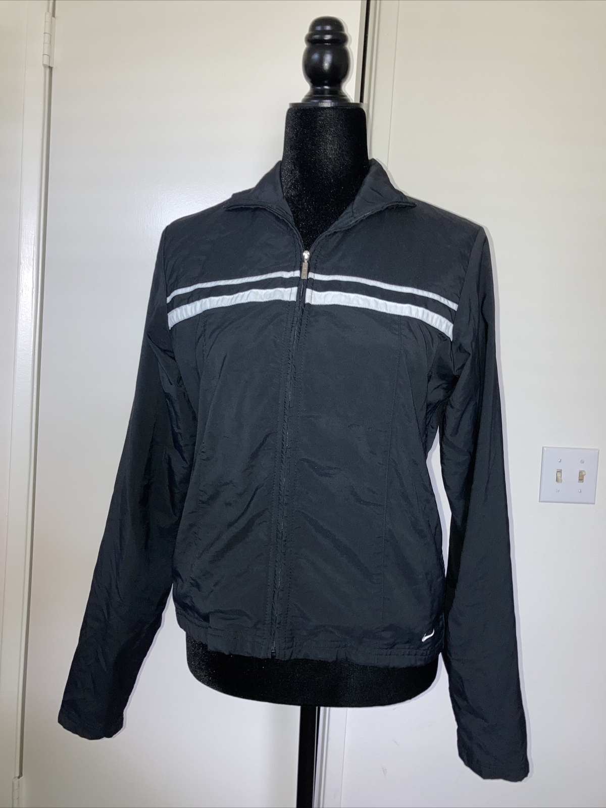 Nike Jacket Full Zip Black Collared Windbreaker M… - image 1