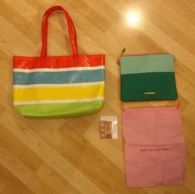 Beach Bag - Clutch Purse, Day Bag, Key Chain &  Make-up bag Bundle. Four Lot NEW