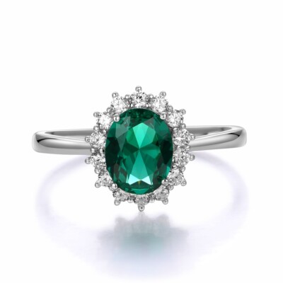 Ladies Handmade 925 Sterling Silver White Sapphire & Emerald Cluster Ring Size P