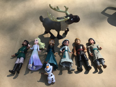 Lot Of Disney Frozen 2 Figurines Figures Olaf, Elsa, Kristoff Mini Doll