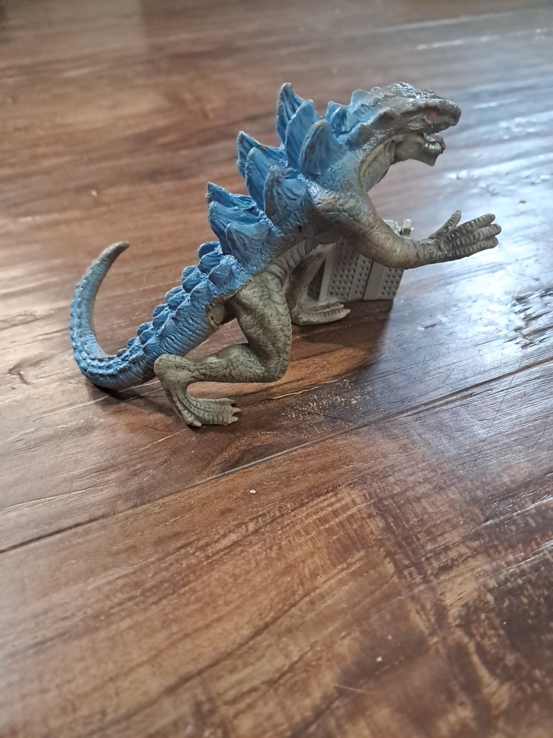 Picture 2 of 4