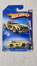2010 HOT WHEELS FASTER THAN EVER TRIUMPH TR6