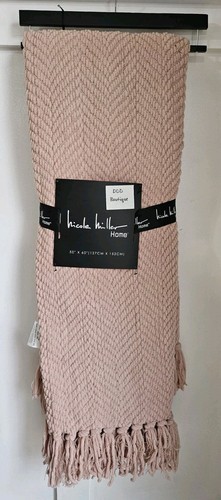 NWT! Nicole Miller Artelier Rose Knit Throw Blanket Decorative Throw 50 x 60
