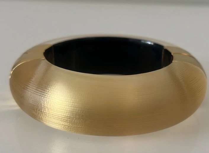 Pulseira grande de dobradiça ALEXIS BITTAR derretida Lucite - Ouro