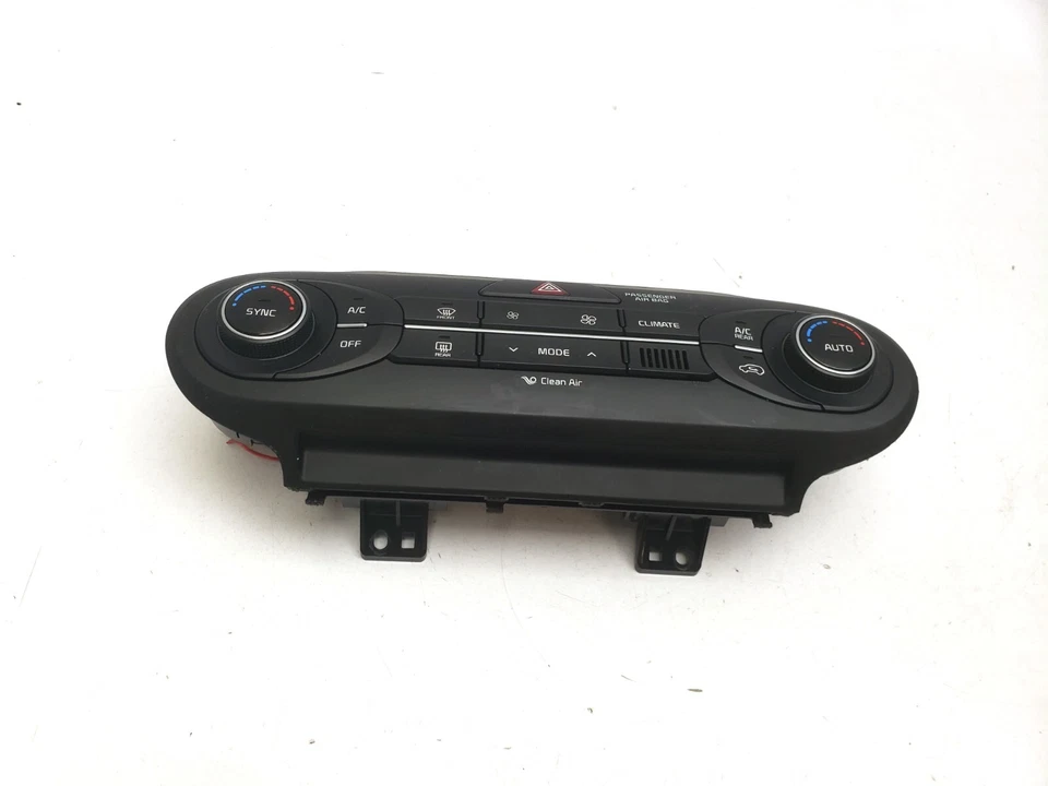 KIA SORENTO MK3 AC HEATER CLIMATE CONTROL SWITCH PANEL 2017 - Image 2 of 4
