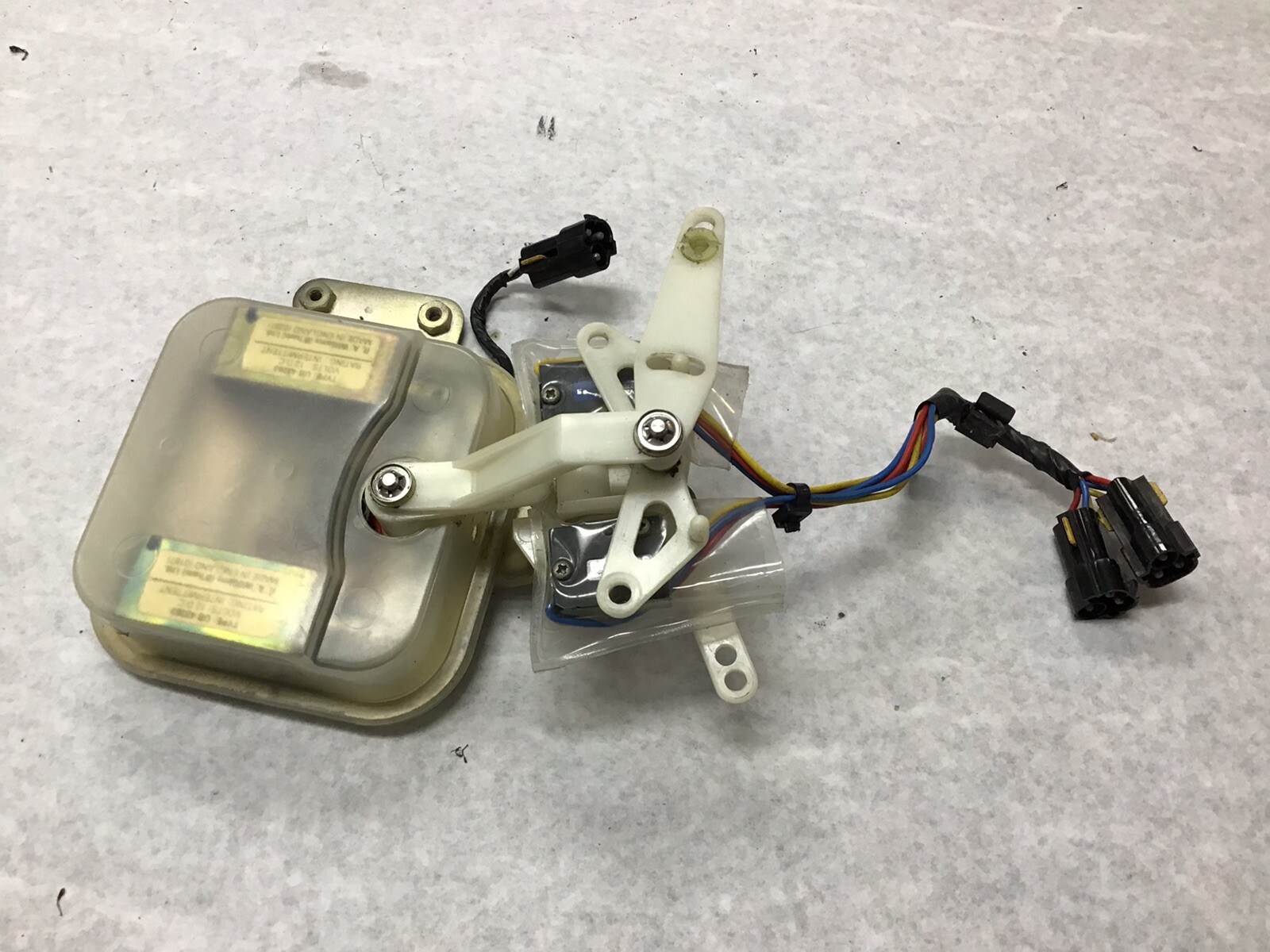 Rolls Royce Bentley Silver Spirit Spur Mulsanne Central locking door Solenoid