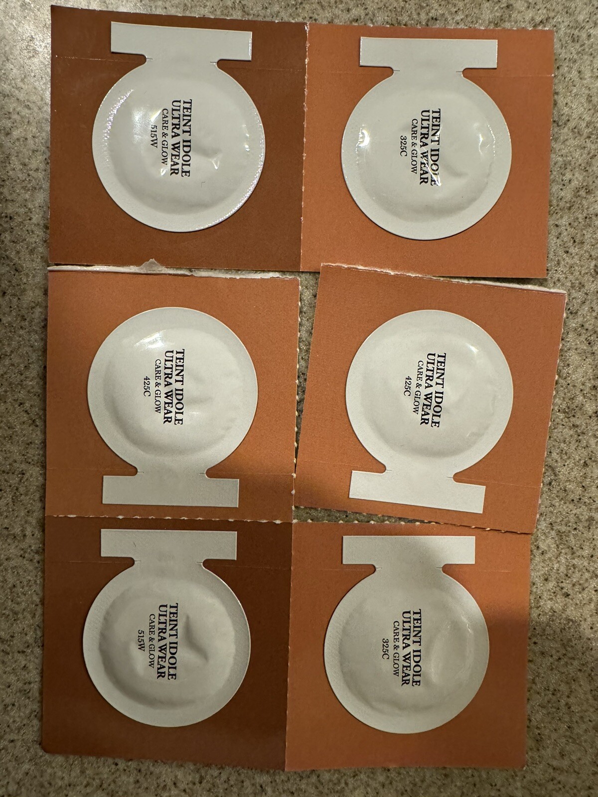 Philips Avent baby bottles 4oz ( Free gifts )