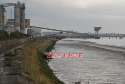 FOTO THURROCK FLUSSWAND & HOCHWASSERWAND ENTLANG DER THEMSE PROCTER & GLÜCKSSPIEL