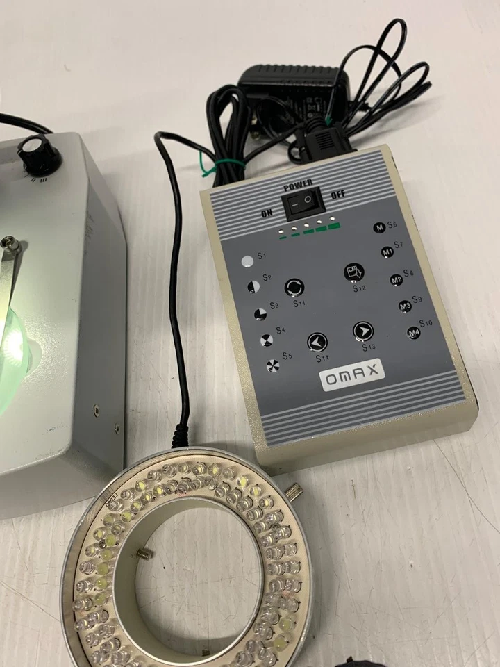 OMAX  Zoom Stereo 10x 20x Microscope with Extra LED Ring Light - Image 4 of 4