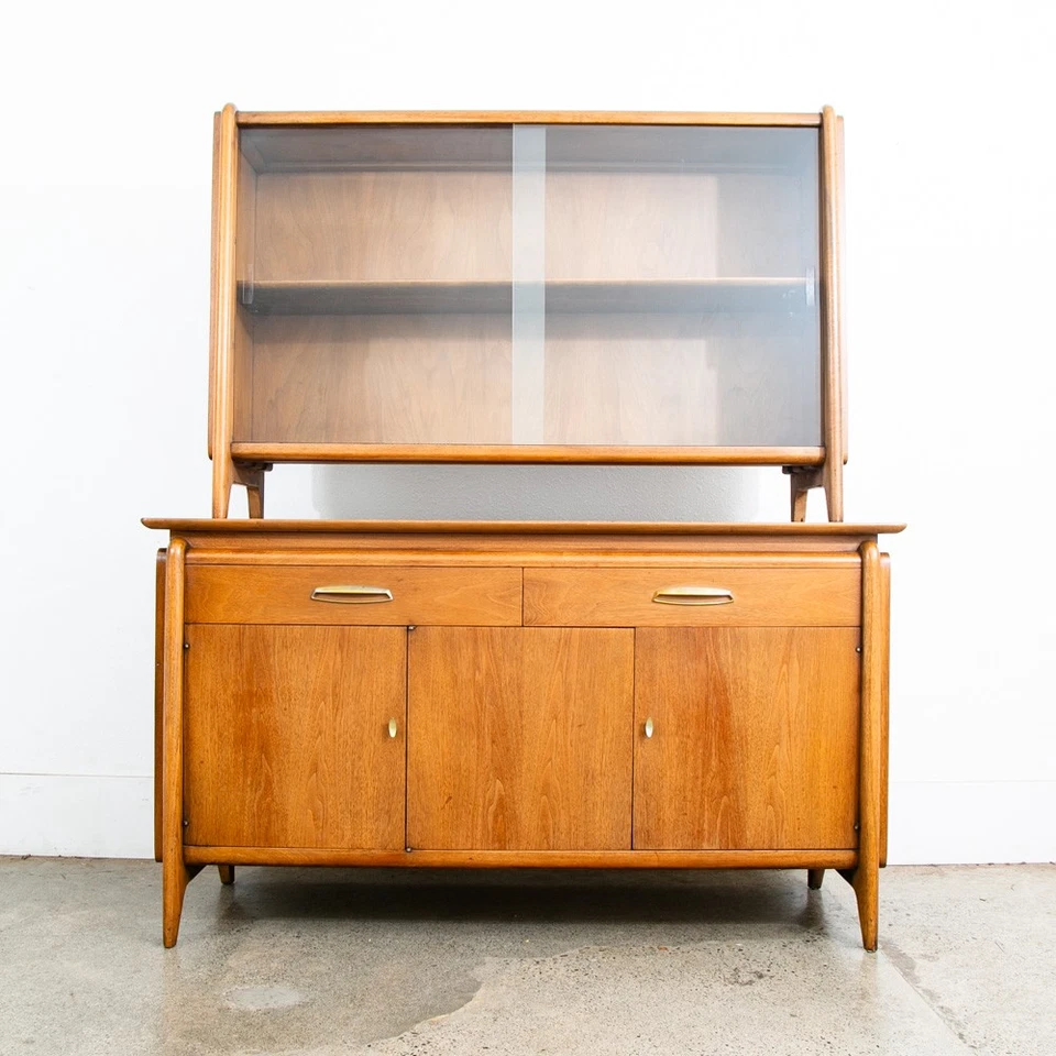 Gabinete de China moderno de mediados de siglo gabinete de exhibición de vidrio Drexel nogal Mcm Foto 2 de 4