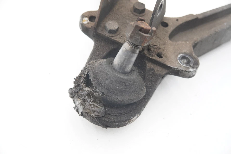 Brazo de control inferior derecho suspensión delantera 5290690AC OEM Dodge Viper 2003-10 Foto 3 de 4