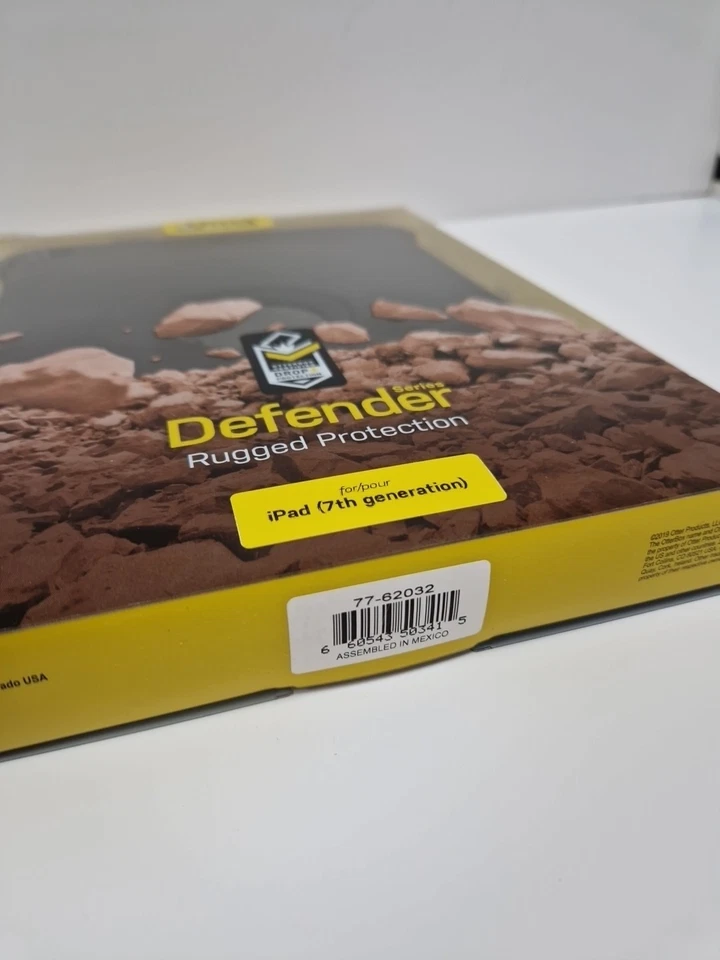 OtterBox iPad 10.2" 7th 8th 9th Gen Case Defender Series Rugged Cover Black - Image 4 of 4