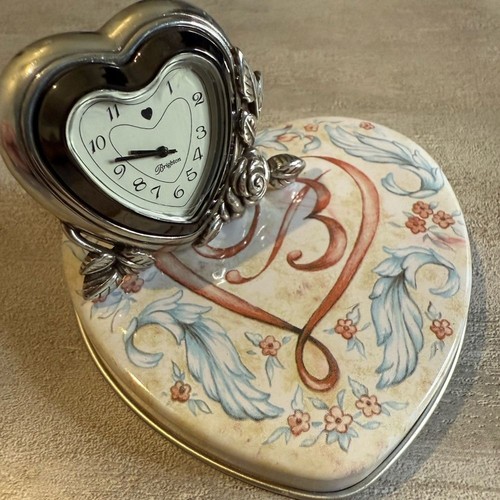 Brighton Heart Roses Desk Clock - Picture 4 of 4