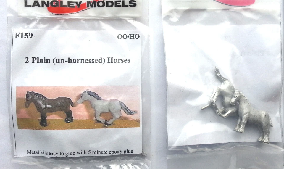 2 Horses no harness F159 UNPAINTED OO Scale Langley Models Kit 1/76 Animals - Image 2 of 2