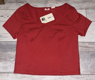 Levi s Slim-Fit Scoop Neck Short Sleeve Cropped Shirt size M medium - Red - NEW