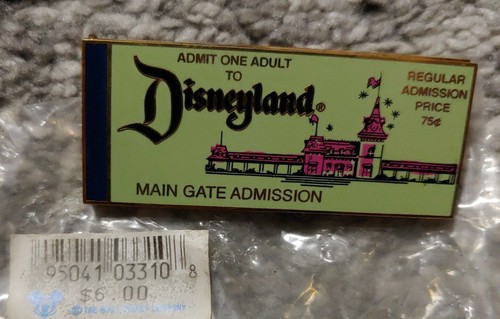 DISNEYLAND CAST EXCLUSIVE DL PARK TICKET BOOK & COUPON HINGED LE PIN-FREE  SHPG!
