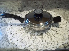 NutrIChef Stainless Magnetic Induction Core 1.5 qt Sauce Pan Vent Lid 19-9-7P