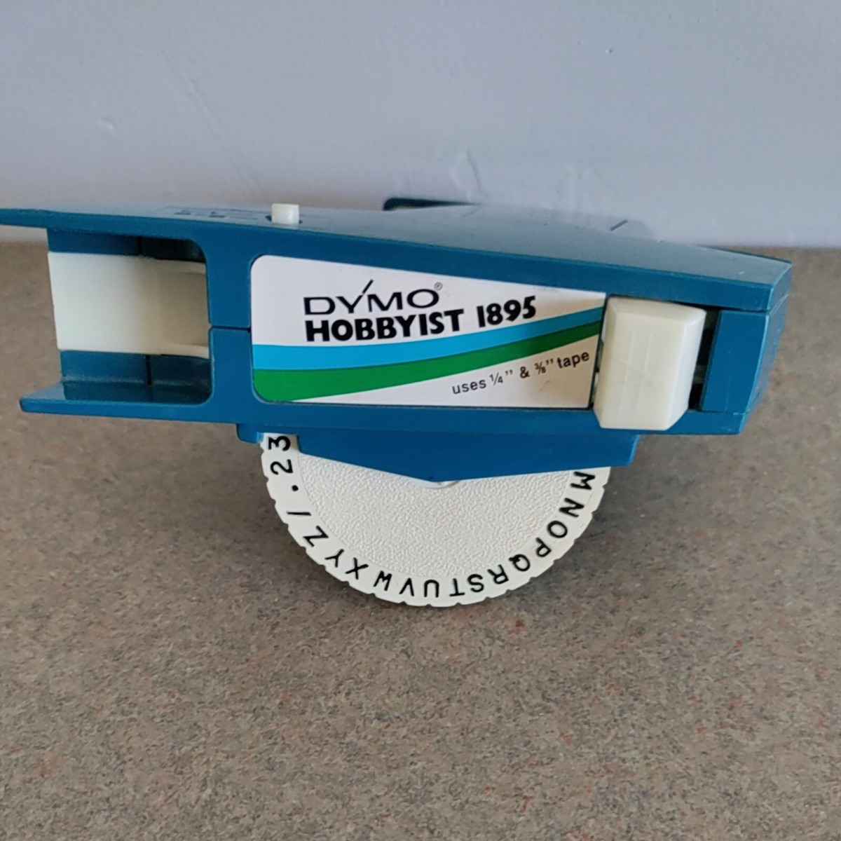 Vintage DYMO Hobbyist 1895 Label Maker Embossing Tool Size 1/4