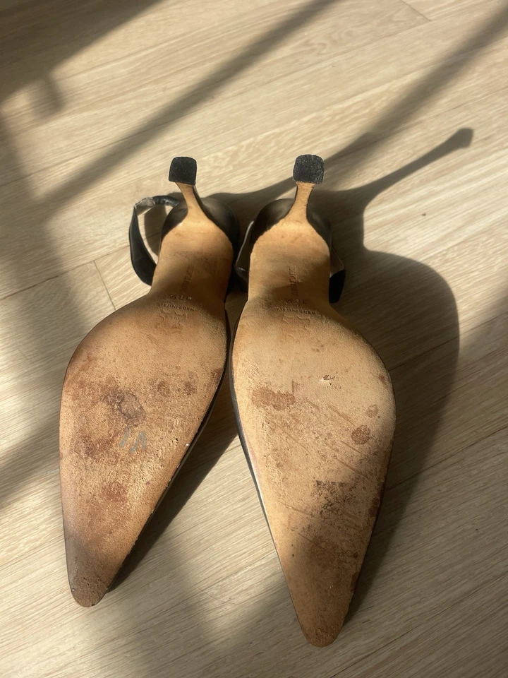 "Bombas Manolo Blahnik Carolyn de cuero negro con cordones en punta talla 38,5 tacón de 3""" Foto 2 de 4