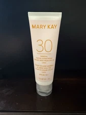 Mary Kay Mineral Facial Sunscreen SPF 30 Sun Block 1.7 oz NEW.